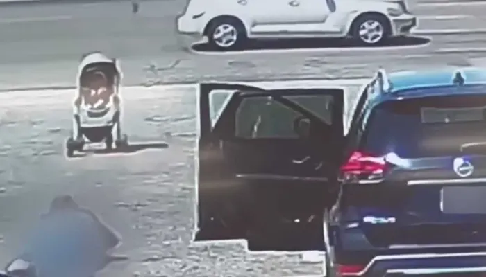 Heroic Man Saves Baby from Near Disaster in Traffic