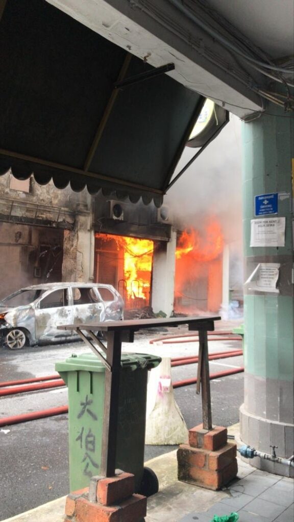 Breaking News Fire Devastates Shophouses in Kuching Old Town