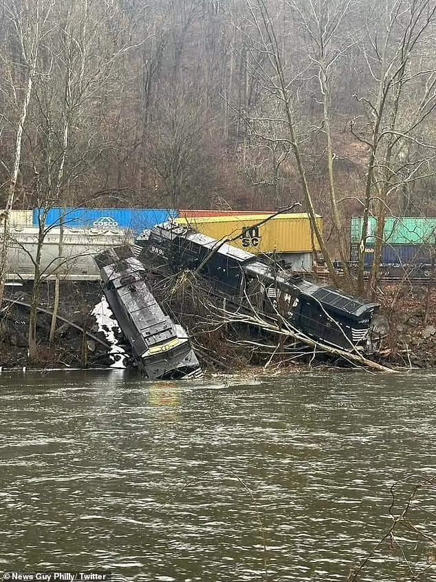 Norfolk Southern Freight Train Derails in Pennsylvania, Plunges Carriages into River