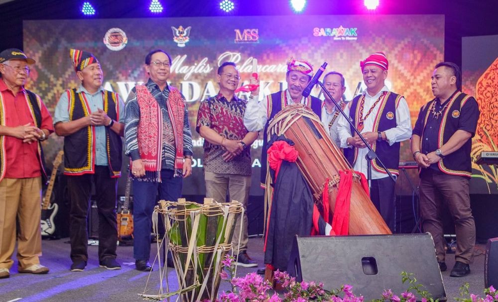 Gawai Dayak Bazaar Boosts Local Residents' Economy Uggah