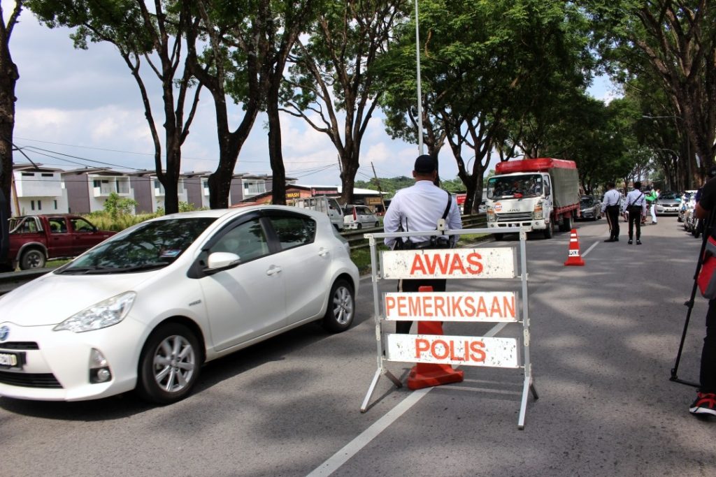 Sarawak Deploys 400 Traffic Cops for Gawai Op Lancar to Ensure Road Safety