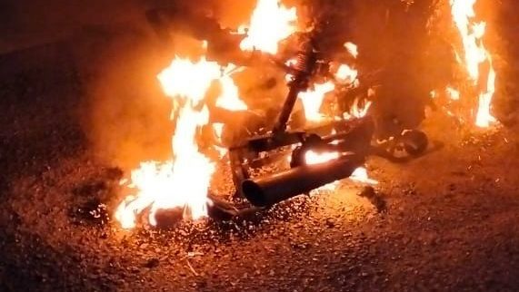 Fire Destroys Motorcycle in Sibu Quick Response by Firefighters Prevents Casualties