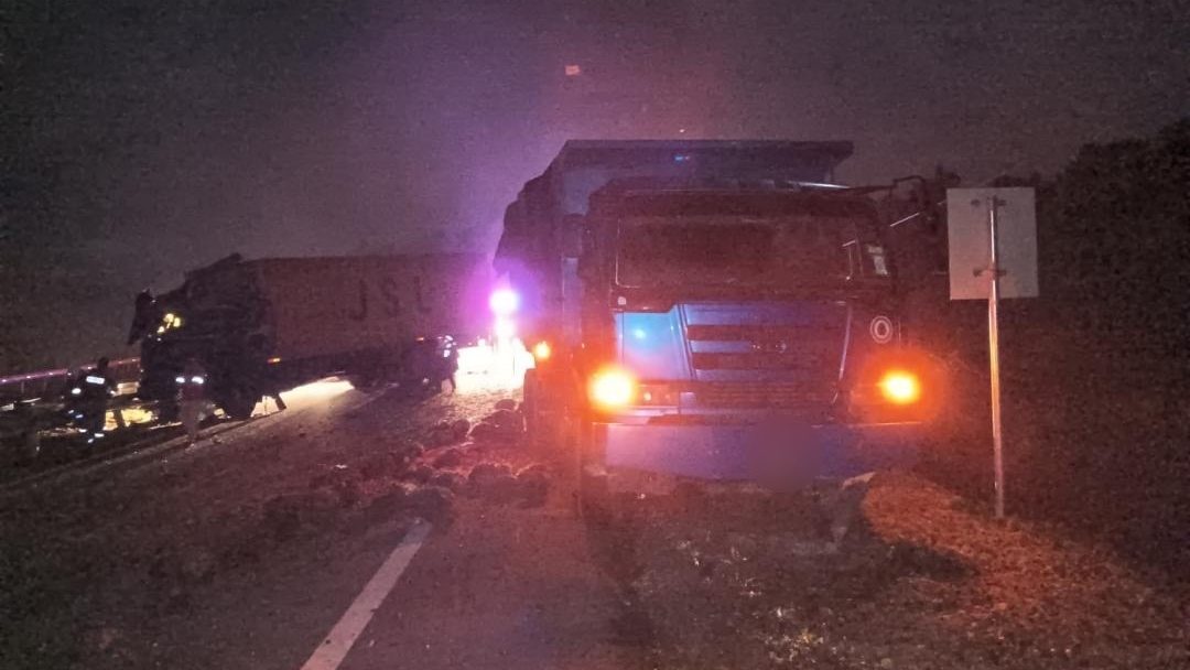 Tragic Accident Claims Life of Young Lorry Attendant on Pan Borneo Highway