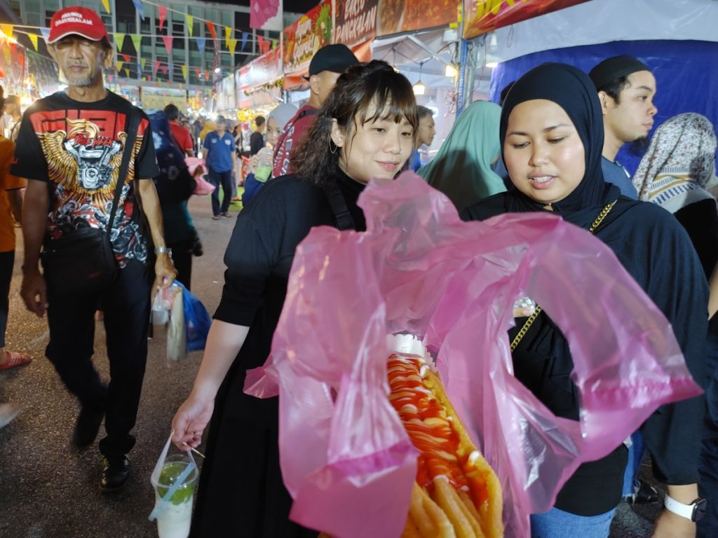 Kuching Travels Back in Time Retro Food Style Takes Over Eco Mall Petra Jaya!