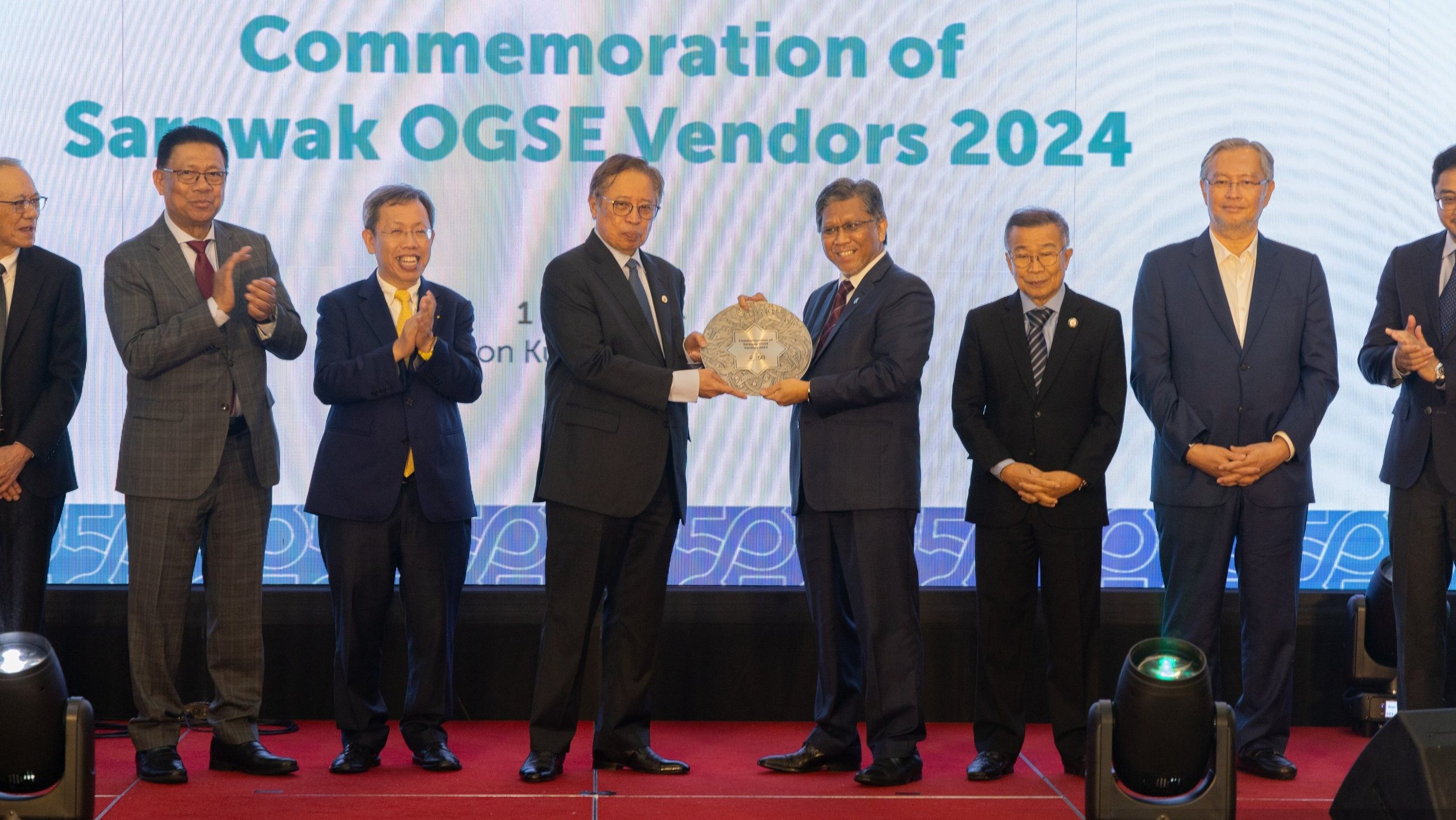 Premier Seeks Growth Sarawak Oil and Gas Industry Collaboration with Petronas Sets Path for Economic Development