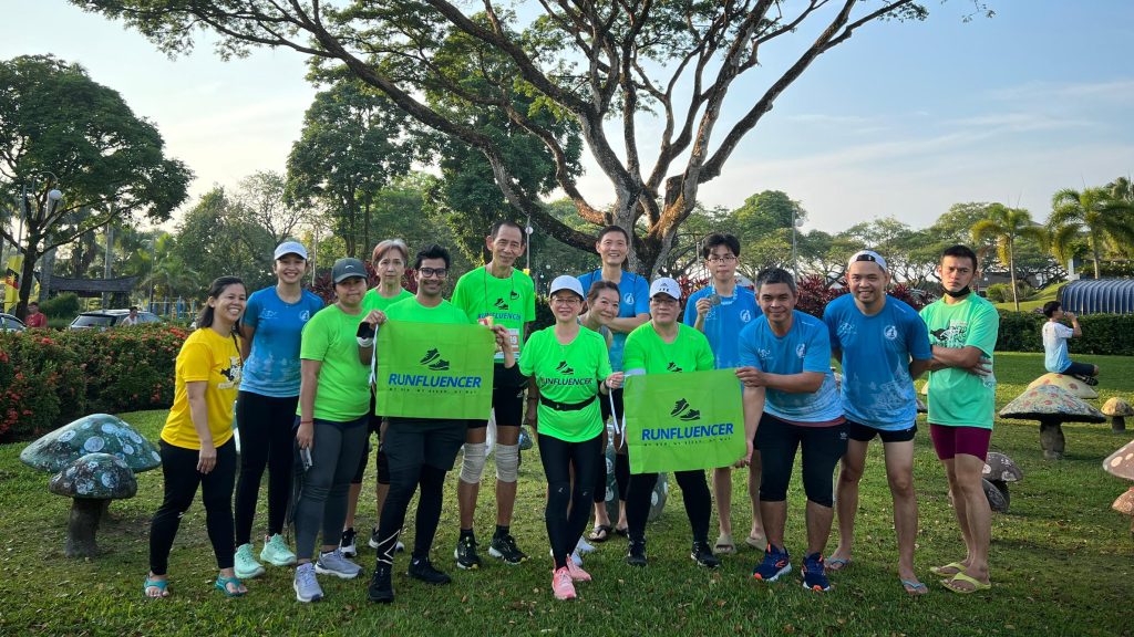 Runfluencer Gang Joins Thousands at the Kuching Half Marathon Heritage Run