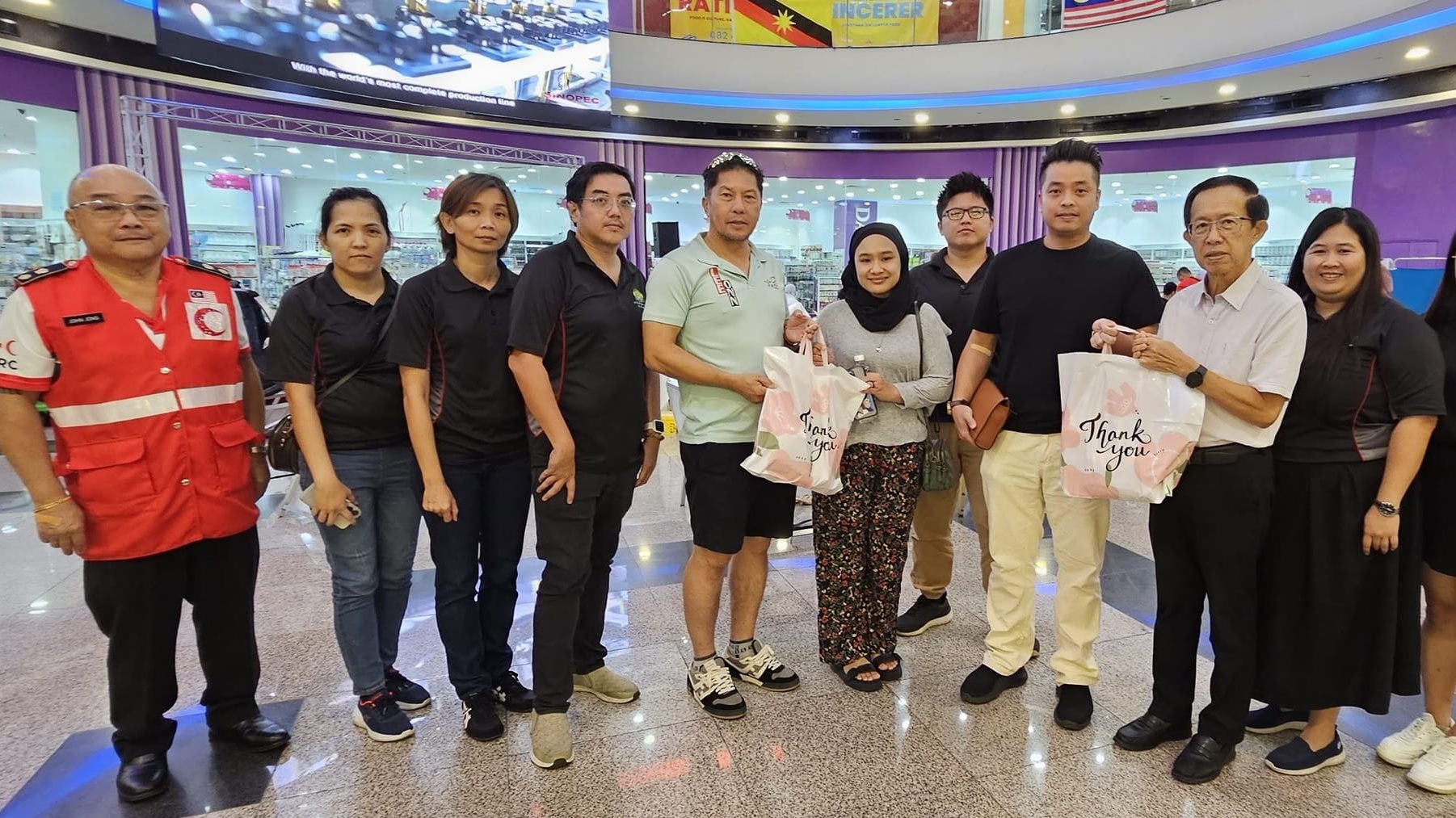 Successful Blood Donation Event at Boulevard Shopping Mall Attracts Enthusiastic Crowd