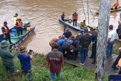 15-Year-Old Vilkie Wilson's Body Recovered from Sungai Kayan Boat Tragedy - Photo credit Wilfred Pilo