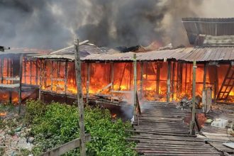 Devastating Fire Destroys Six Rental Houses in Kampung Tabuan Cemerlang, Sarawak Photo Credit Sarawak Update