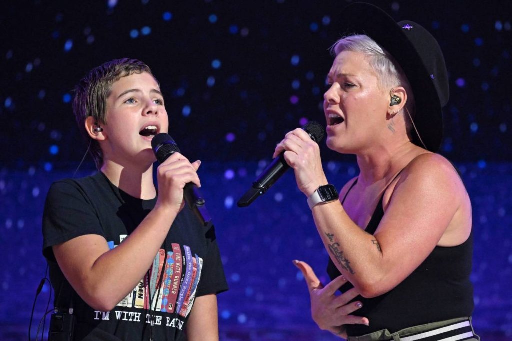 Pink and Daughter Willow Sage Deliver Heartfelt Performance of ‘What About Us’ at DNC