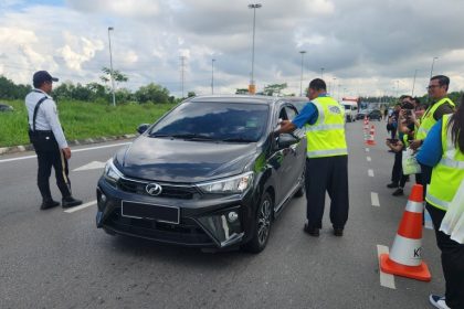 Sarawak Metro Strengthens Road Safety Efforts Along KUTS Project Alignment / Photo Credit : The Borneo Post