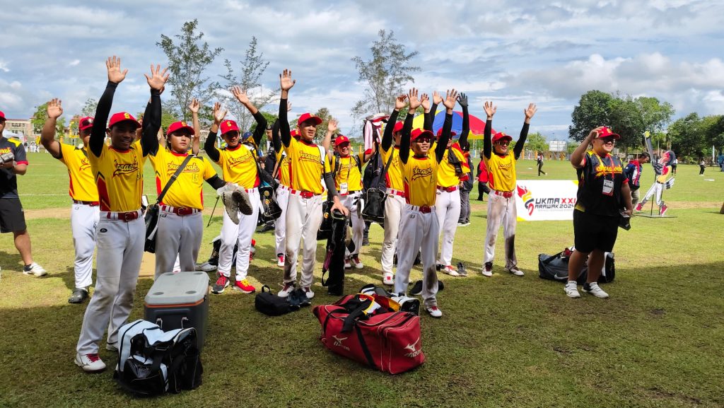 Sukma XXI Sarawak’s Men’s Softball Team Remains Hopeful Despite Opening Round Setback