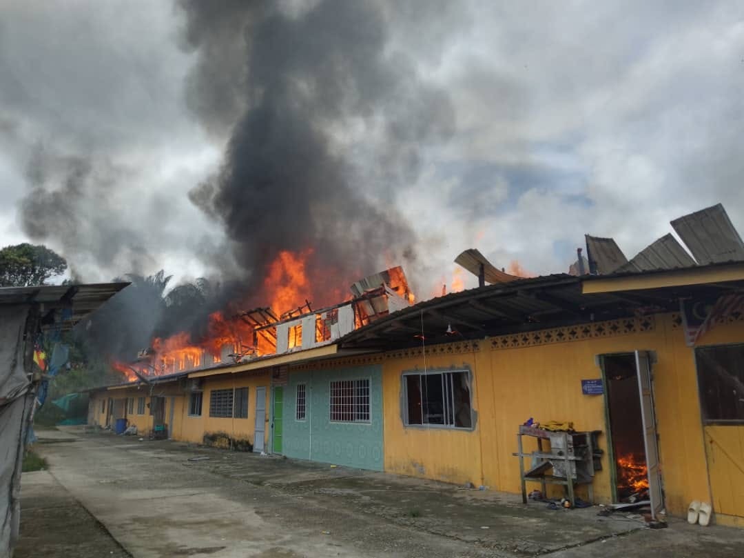 Tragic Blaze Engulfs Spencer's House in Ulu Betan, Roban - Photo: JBPM Sarawak