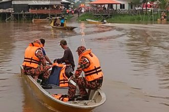 Tragic Incident in Lundu as Boat Ferrying 18 Students Sinks; Three Still Missing