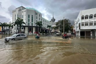 Kedah MB Sanusi's Japan Trip Water Solutions Amid Flood Crisis