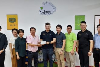 Kelvin Yii Allocates Office Resources to Support Bodhi Counselling Centre’s “Still In Time 2.0” Family Camp in Kuching