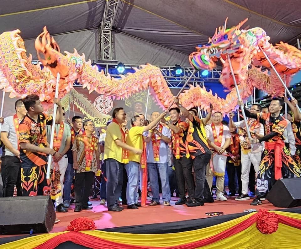 Kuching Lights Up with Vibrant 2024 Dragons & Lions Cultural Parade