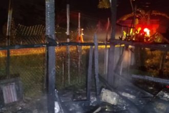 Late-Night Blaze Destroys Chicken Feed Storage Facility at Kampung Kekat in Siburan