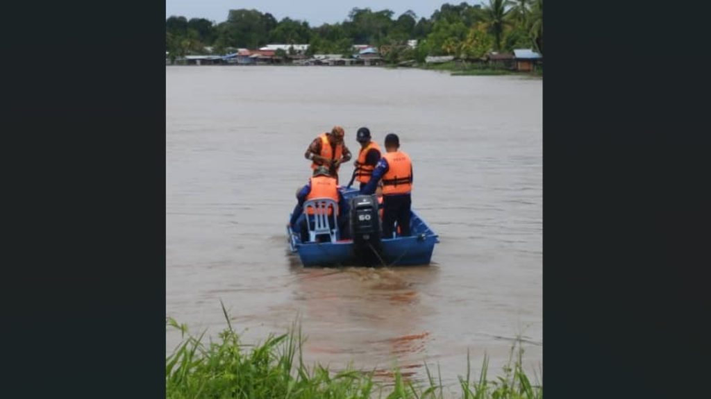 Mukah Octogenarian Missing After Speedboat Collides with Boat in Batang Oya