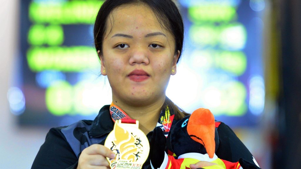 Sarawak's Melinda Tiong Shines with Gold in Powerlifting Championship