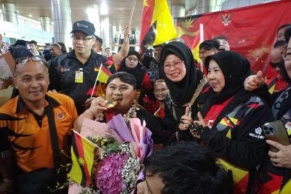 S’wak Powerlifter Bonnie Bunyau Dedicates Paris Paralympic Gold Medal to Father’s Sacrifice and Support