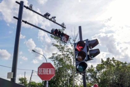 Temenggong Hails New STILE Traffic Light in Sri Aman A First for East Malaysia