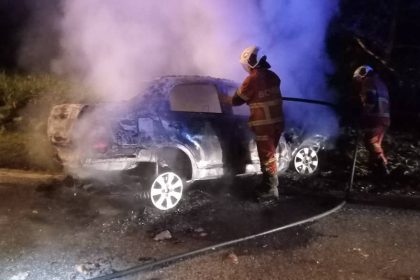 Tragic Accident in Kuching Woman Dies After Car Crash and Fire at Jalan Matang-Batu Kawa