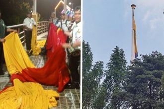 Unsung Heroes Retrieve Fallen Ibu Pertiwi Flag from Sarawak River Amid Adverse Weather