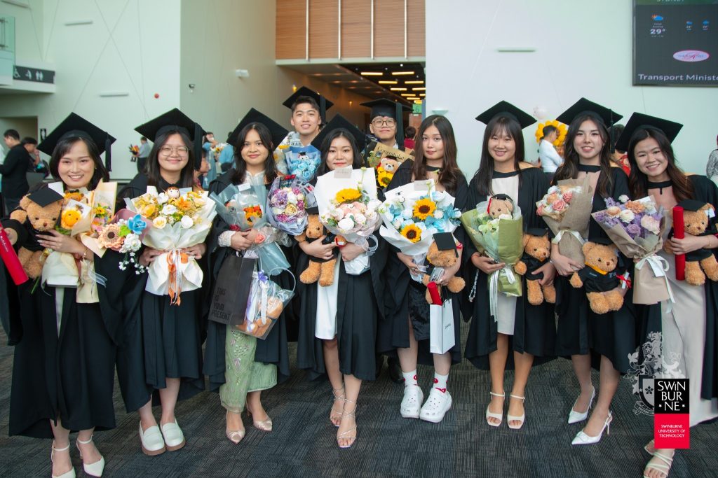 279 Graduates Shine at Swinburne Sarawak’s Prestigious Convocation