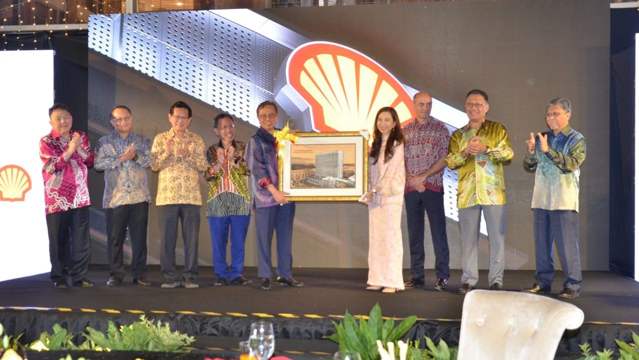 Abang Johari Hails Shell as Pillar for Sarawak’s Growth and Future