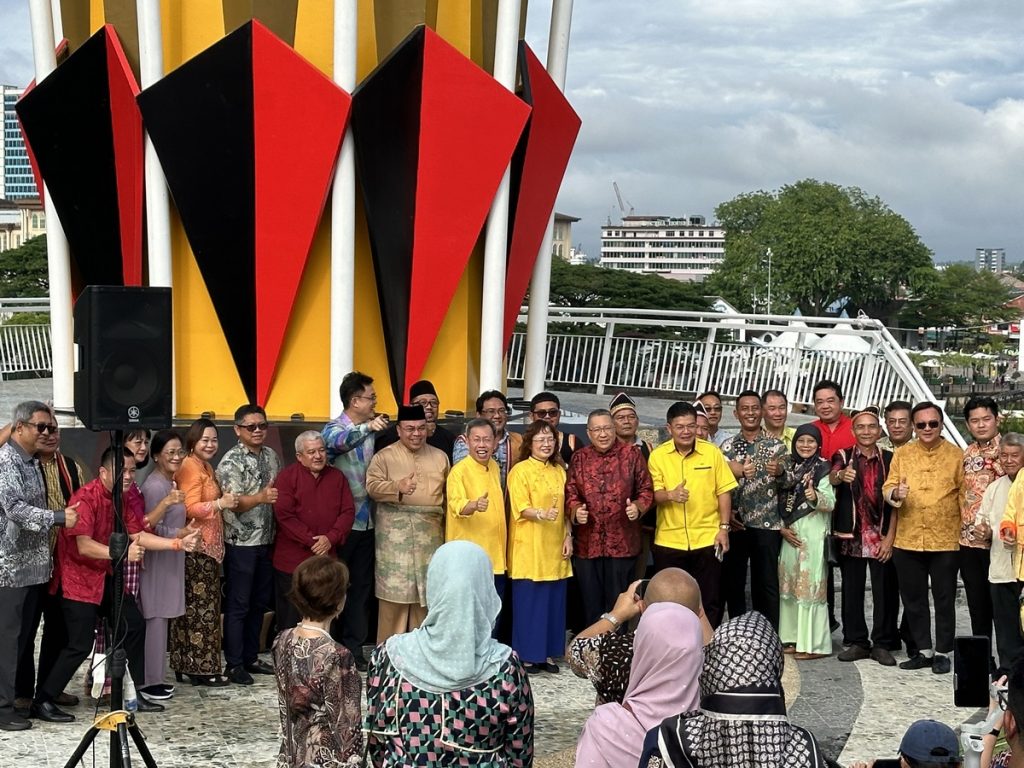 Celebrating Unity in Diversity ‘Ibu Pertiwi’ Flag Raising Ceremony Unites Sarawak Communities