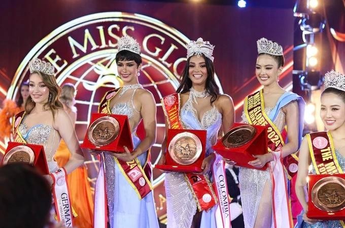 Diana Moreno Crowned Miss Globe 2024, Jasmin Bungay 2nd Runner-Up; Malaysia in Top 16!