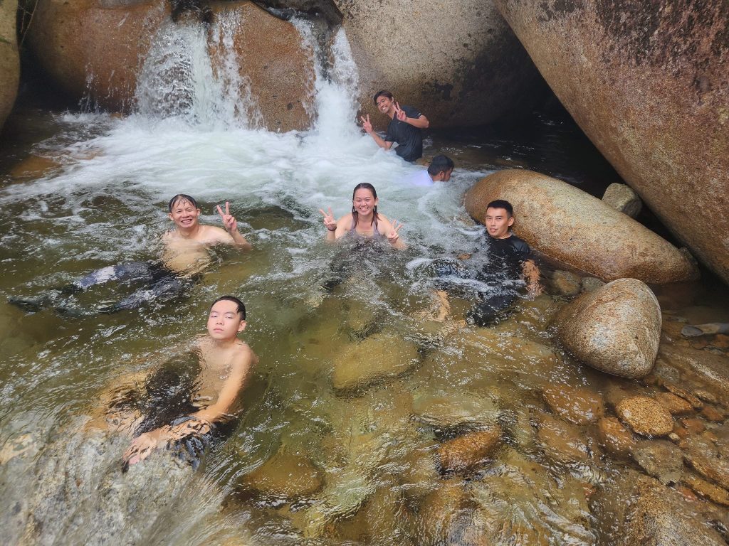 Sebako Waterfall Adventure with Apple Lai and Friends