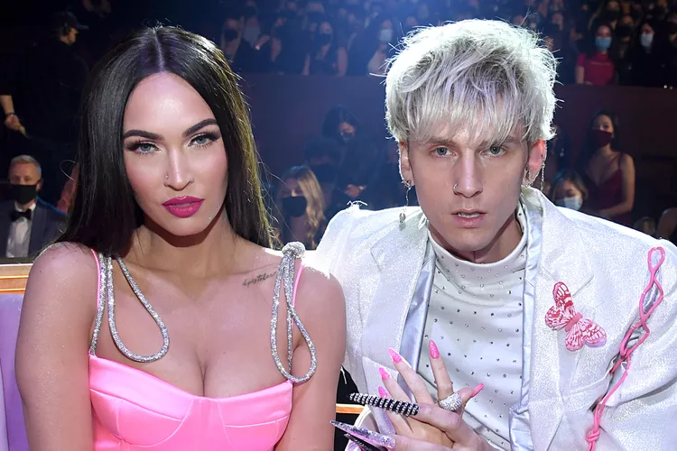 Megan Fox Pregnant with Baby No. 4, First with Fiancé Machine Gun Kelly