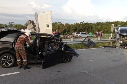 Tragedy on Pan Borneo Highway Eight Dead, Two Injured in Fatal Crash