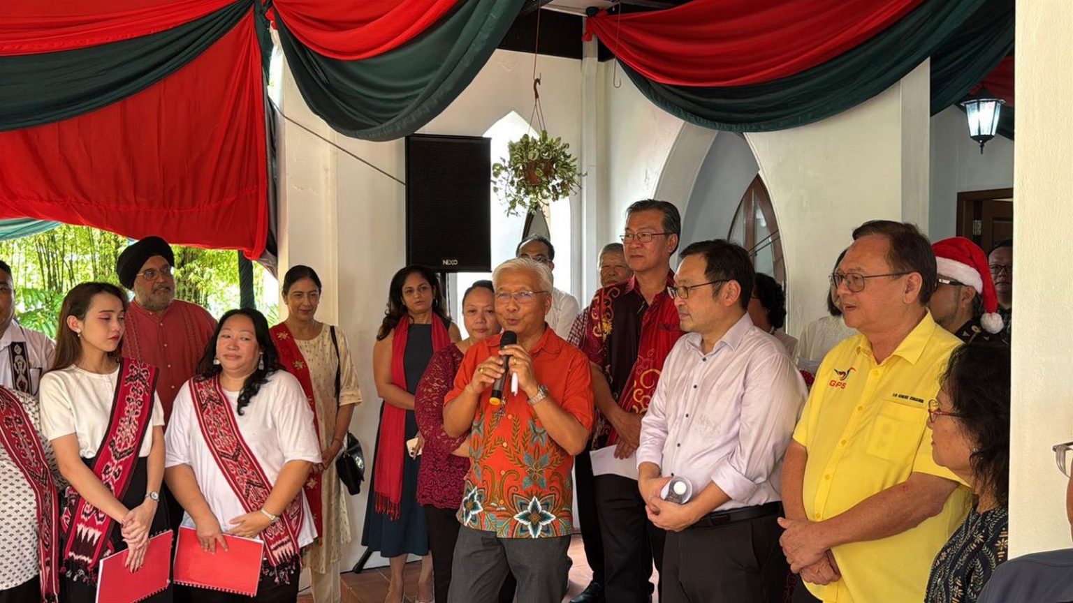 Anglican Church Hosts Heartwarming Christmas Open House in Kuching