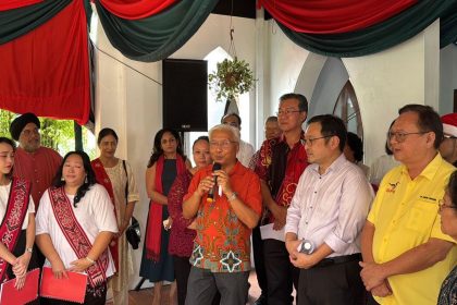 Anglican Church Hosts Heartwarming Christmas Open House in Kuching