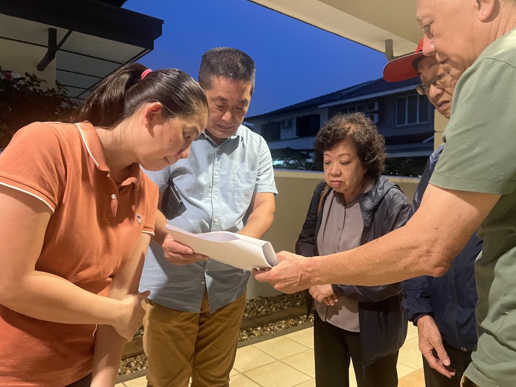 Assemblyman See Chee How Advocates for Landslide-Affected Families in Tabuan Heights