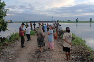 Crocodile Attack Suspected Indonesian Man Missing in Kuala Baram