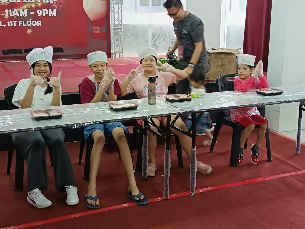 Cuddly Christmas Carnival Kids Love Sushi Making Workshop in Kuching!