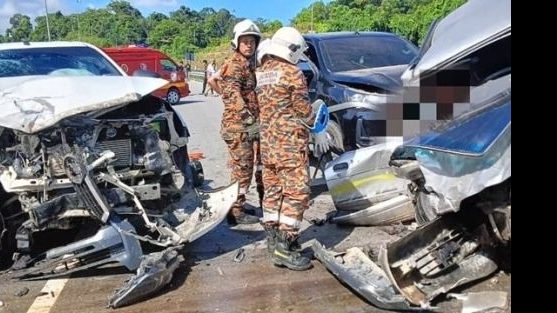 Elderly Man Injured in Three-Vehicle Crash Near Jakar, Pan Borneo Highway