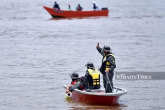 Elderly Man Missing in Boat Tragedy While Searching for Durians in Belaga