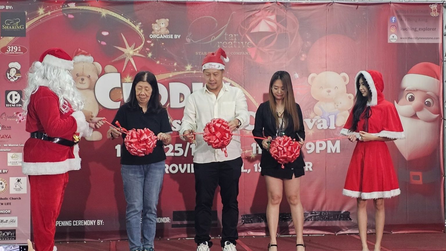 Kapitan Tan Kun Gee Launches The Cuddly Christmas Carnival at Aeroville Mall