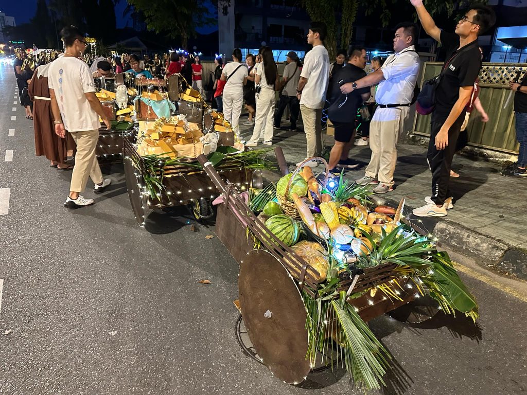 Kuching Glows with Peace and Joy at the 2024 Christmas Parade