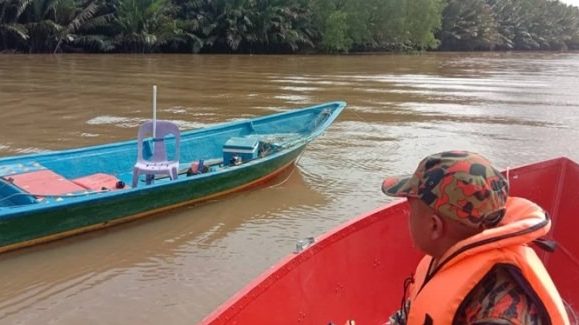 Man Feared Missing After Falling Into River at Kampung Kelaoh Jetty