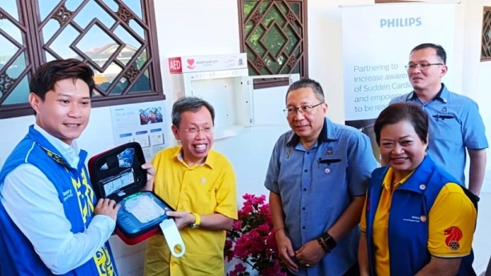 Sarawak to Make AEDs Mandatory in Public Spaces for Heart Safety