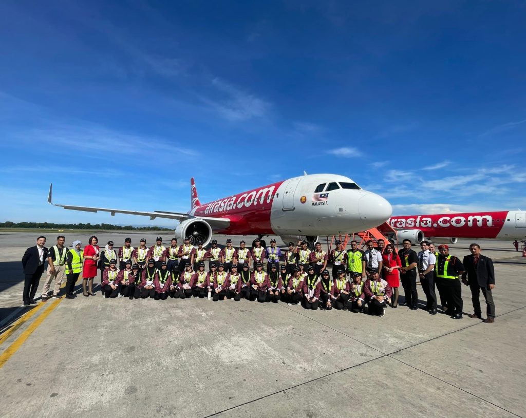 AirAsia and KKIA Inspire Sabahan Youths with Aviation Insights