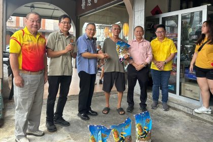 Heartwarming Padungan CNY Alms-Giving 100 Seniors Receive Blessings