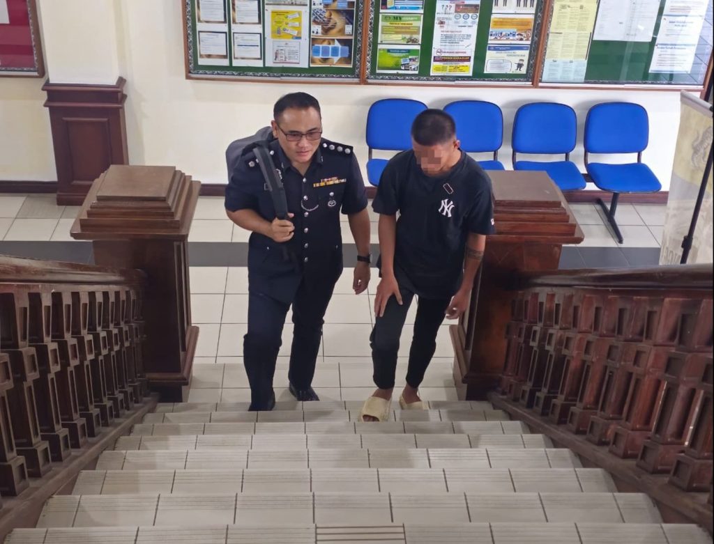 Miri teen charged with raping underage girlfriend