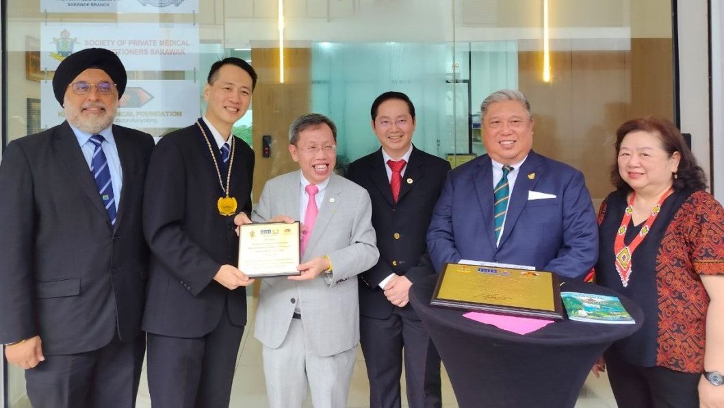 New MMA Sarawak Office Boosts Healthcare Collaboration, Says Dr Sim